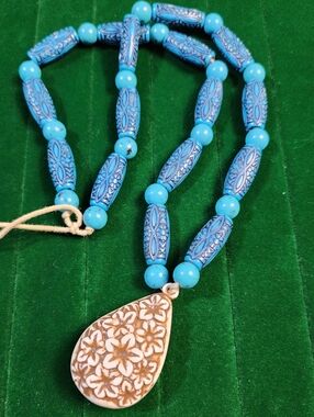 Vintage 1980s Chunky Carved Lucite Statement Necklace Turquoise Tribal Beads